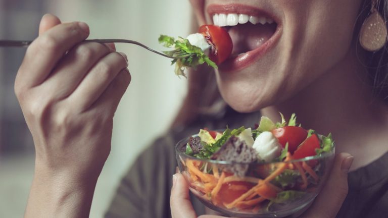 The Ultimate Guide to Clean Eating: Transform Your Diet and Health Today