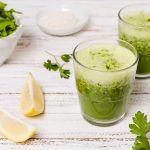 Green smoothie with lemon and spinach for fatty liver detox