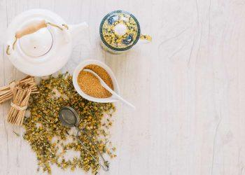 Herbs for kidney function in a natural detox tea setting