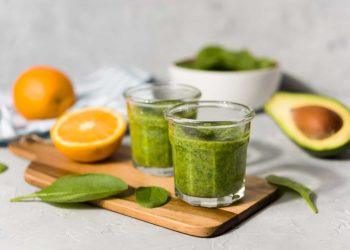 glass of daily greens powder for immune support