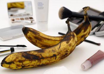 10 Anti-Aging Foods You Need on Your Plate Today