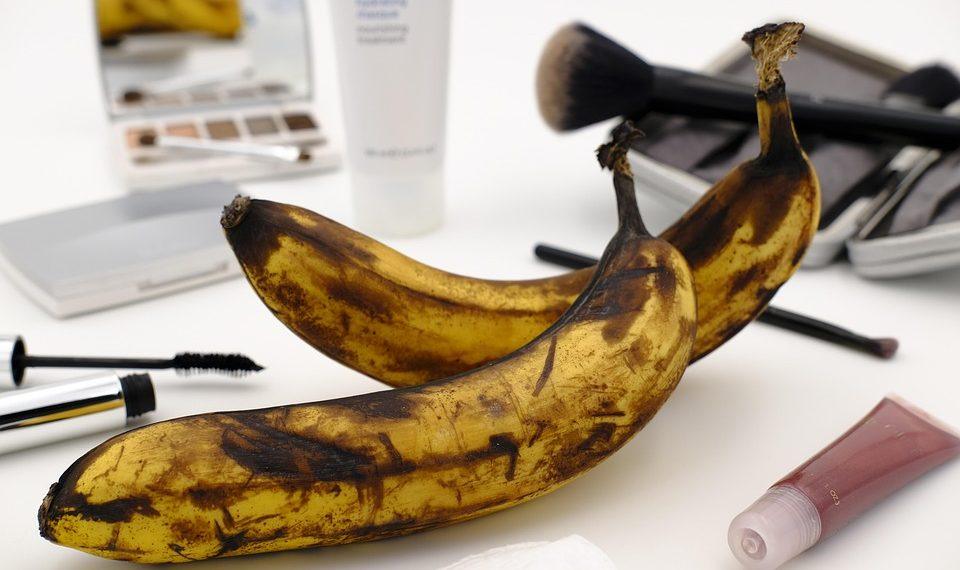 10 Anti-Aging Foods You Need on Your Plate Today