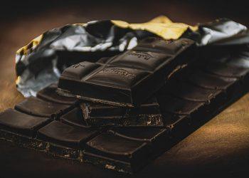 10 Antioxidant Snacks to Boost Your Daily Energy