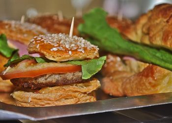 10 Delicious Foods to Lower Your Cholesterol Fast