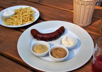 10 Delicious Foods to Naturally Lower Your Cholesterol