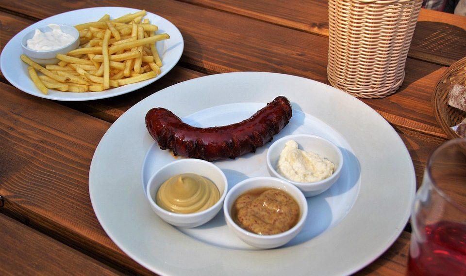 10 Delicious Foods to Naturally Lower Your Cholesterol