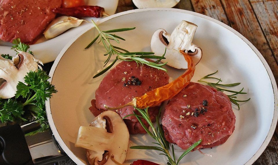 10 Delicious Low-Carb Snacks to Satisfy Your Cravings