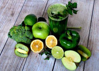 10 Detoxifying Foods to Cleanse Your Body Naturally