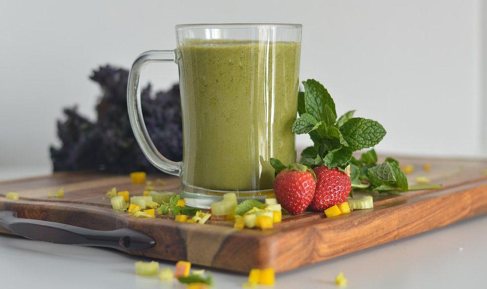 10 Energizing Smoothies to Kickstart Your Day