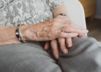 10 Essential Tips for Bladder Health in Seniors