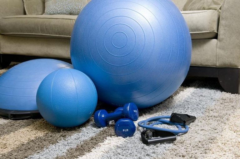 10 Fat-Burning Exercises You Can Do at Home Today!