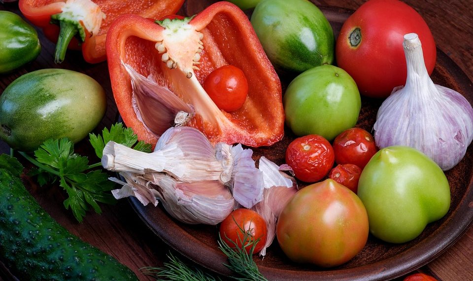 10 Healthy Cooking Methods for a Guilt-Free Feast