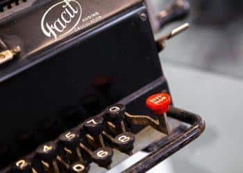 10 Incredible Benefits of Adding Moringa to Your Diet