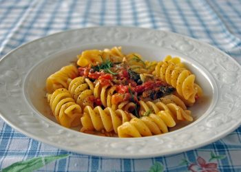 10 Irresistible Mediterranean Recipes for Healthy Living