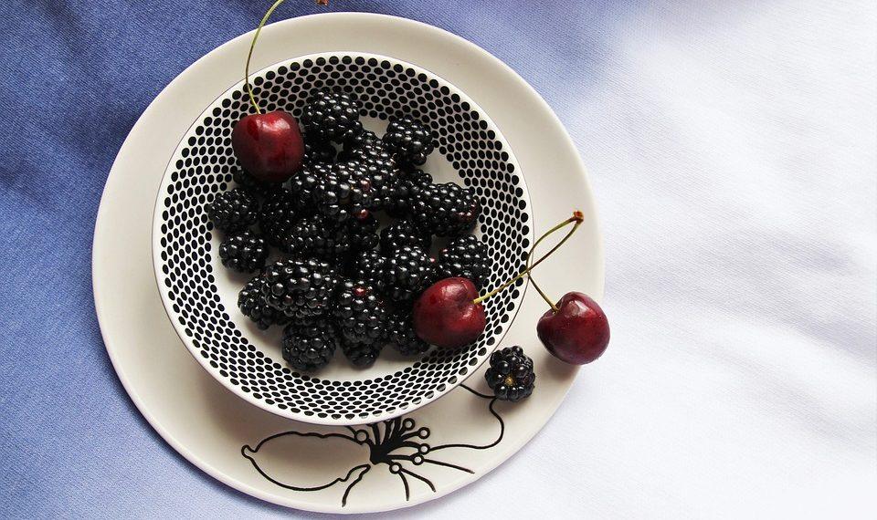 10 Low-Cal Snacks That Satisfy Your Cravings Guilt-Free