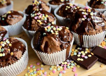 10 Low-Calorie Snacks That Satisfy Every Craving