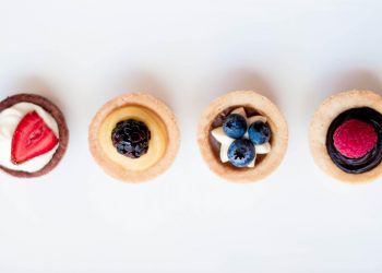 10 Low-Sugar Snacks That Taste Amazing!