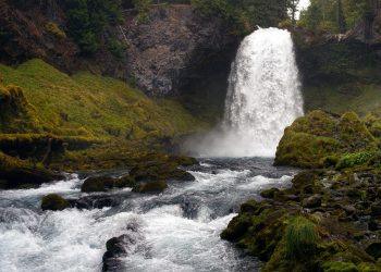 10 Natural Beauty Secrets for Glowing Skin Today