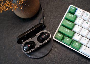 10 Natural Ways to Banish Stress Today!