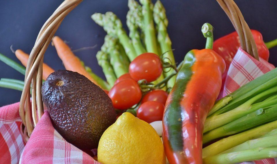 10 Surprising Benefits of a Low-Carb Natural Diet