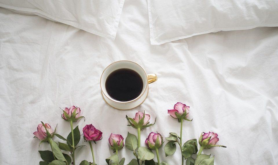 7 Caffeine Teas That Boost Weight Loss Efforts