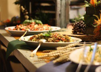 7 Foods That Banish Bloating for Good