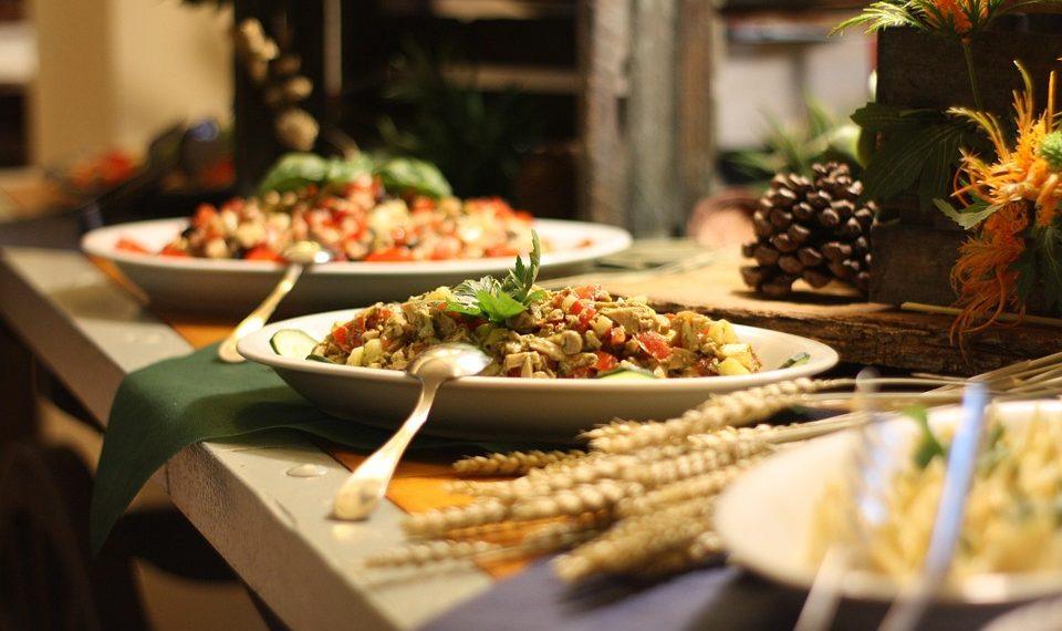 7 Foods That Banish Bloating for Good