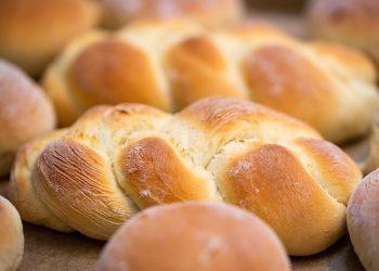 7 Foods to Balance Your Hormones Naturally