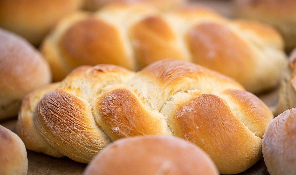 7 Foods to Balance Your Hormones Naturally