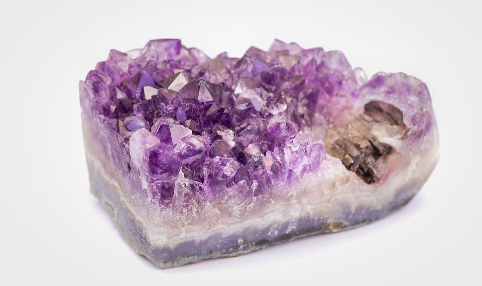 7 Healing Crystals That Transform Your Energy Today
