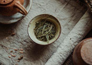 7 Herbal Teas to Boost Your Mood Instantly