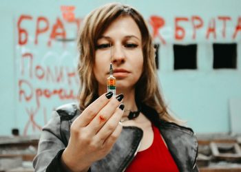 7 Natural Remedies to Ease Chronic Pain Today