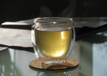 7 Reasons Fennel Tea Banishes Bloating Fast!