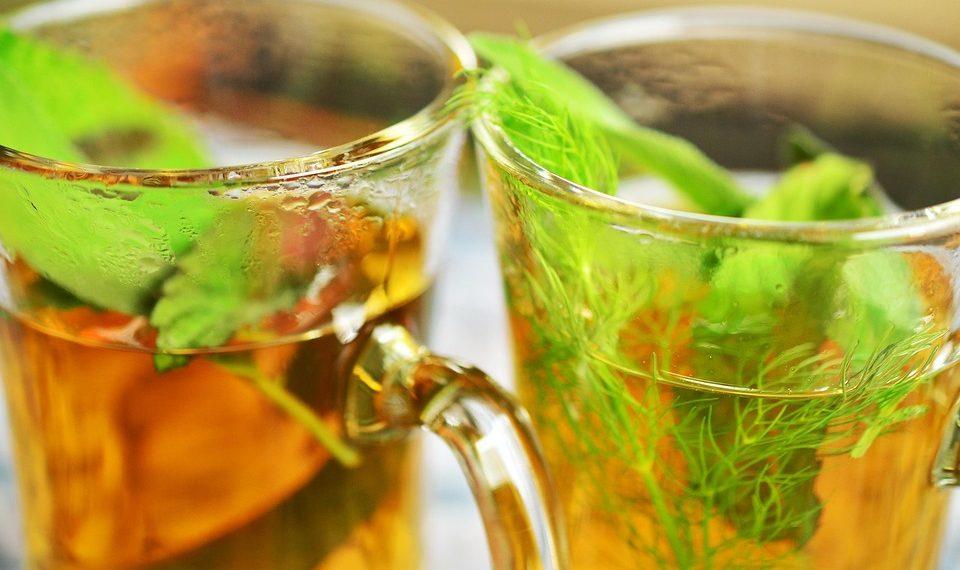 7 Reasons Fennel Tea Eases Bloating Fast