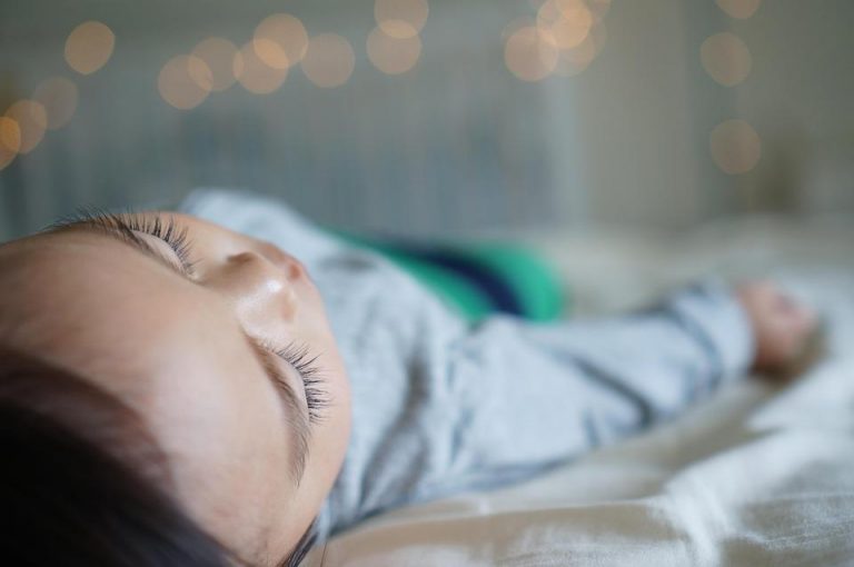 7 Soothing Herbs for a Peaceful Night’s Sleep