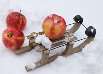 7 Superfoods to Defend Against Heart Disease Today