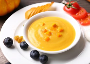 7 Surprising Benefits of Organic Moringa Supplements