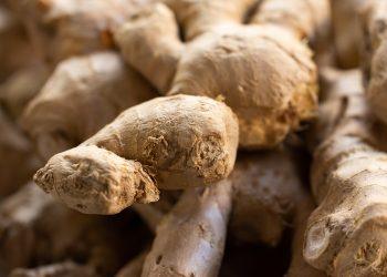 7 Surprising Ways Ginger Root Boosts Digestion