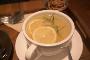 7 Teas That Help Trim Your Waistline Fast