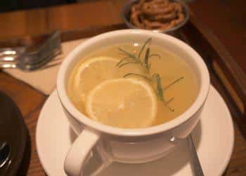 7 Teas That Help Trim Your Waistline Fast