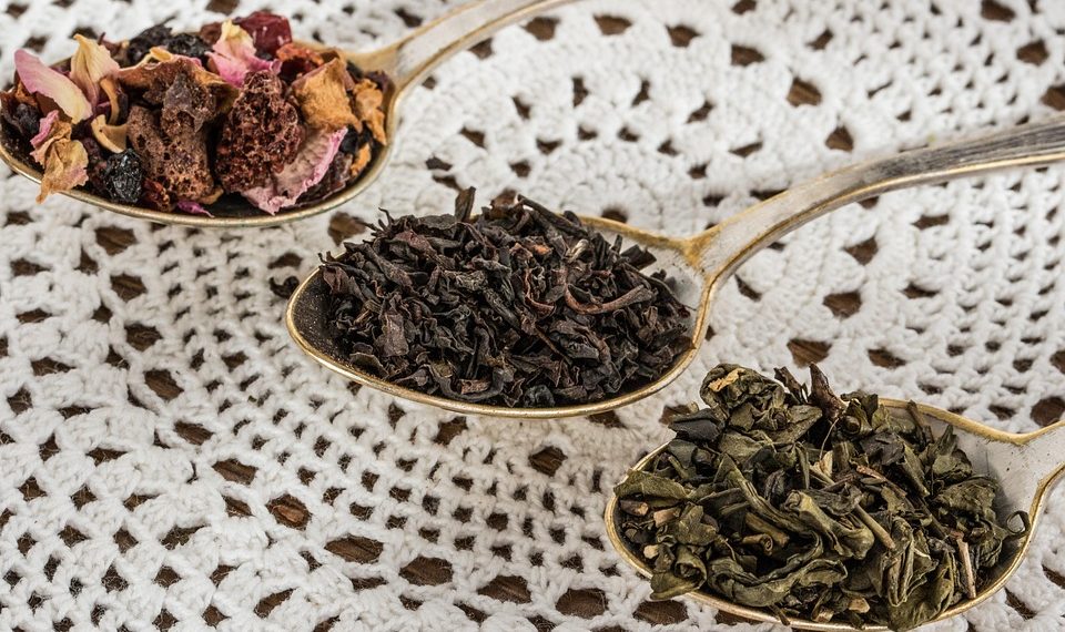 7 Teas That Torch Belly Fat Fast!