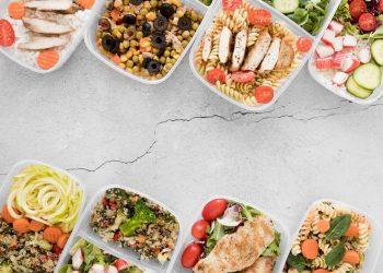 Healthy portioned meal containers from a weight loss meal delivery service