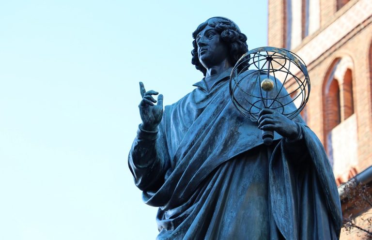 Statue of astronomer holding an armillary sphere.