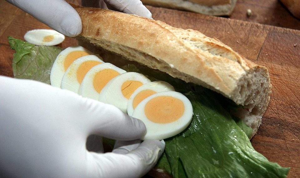 5 Foods to Boost Stamina for Enhanced Intimacy